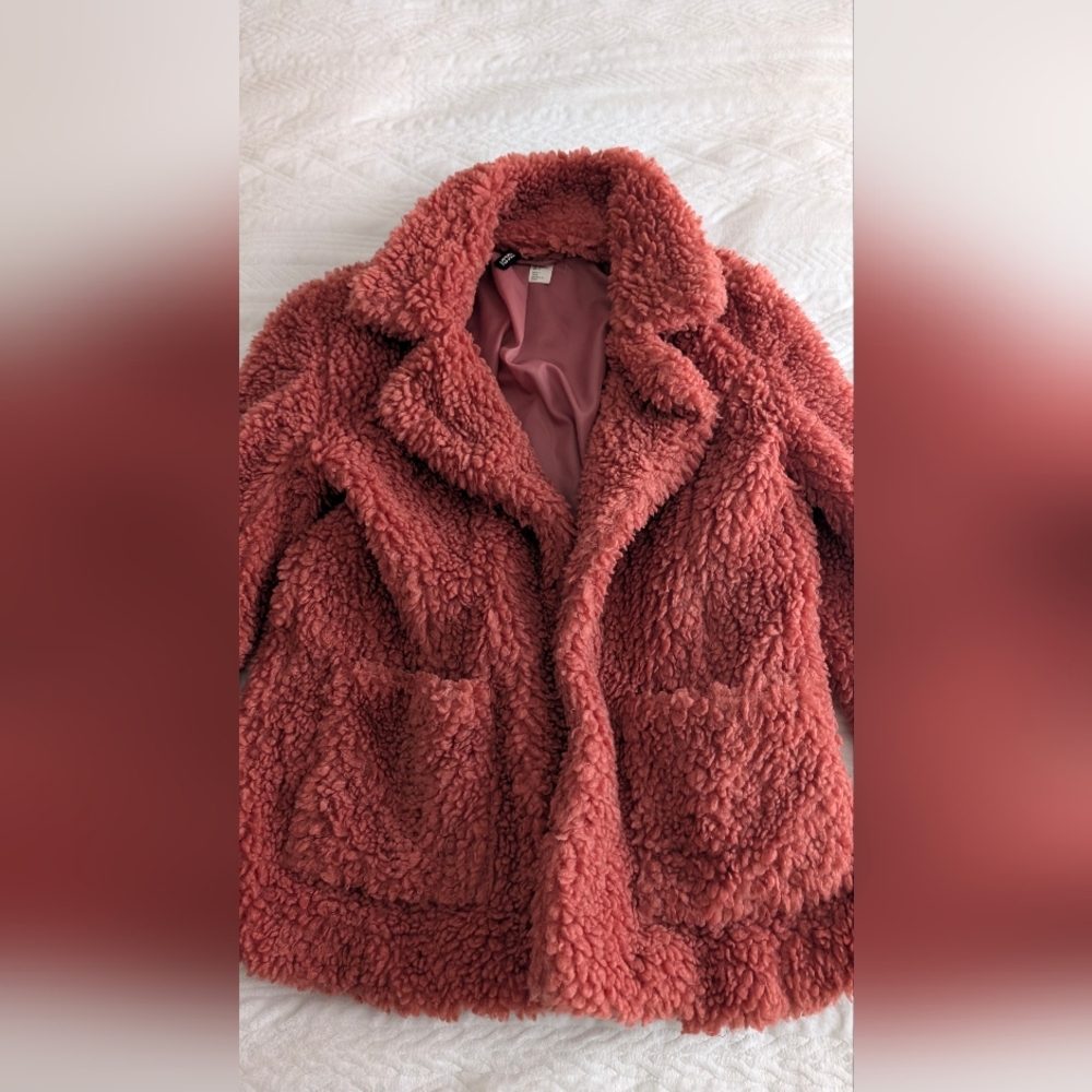 H&M Women's Pink Faux Fur Coat